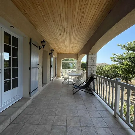 A Avec Piscine Chauffee, 6 Pers, Jardin Cloture, Animaux Admis - Fr-1-382-127 Holiday home