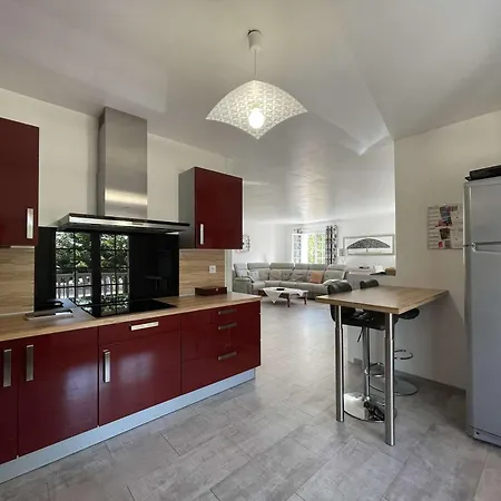 Holiday home A Avec Piscine Chauffee, 6 Pers, Jardin Cloture, Animaux Admis - Fr-1-382-127